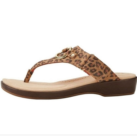 NWT Ariat "Poolside" Velcro Strap Leopard Print Thong Sandals | Women's Size 7B - Picture 2 of 11